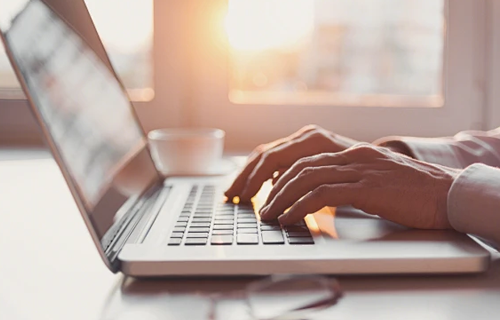 如何查询备案订单状态?